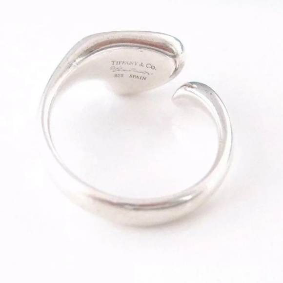 ✨SOLD✨ Tiffany & Co. Full Heart Ring Size 8 - Picture 8 of 8
